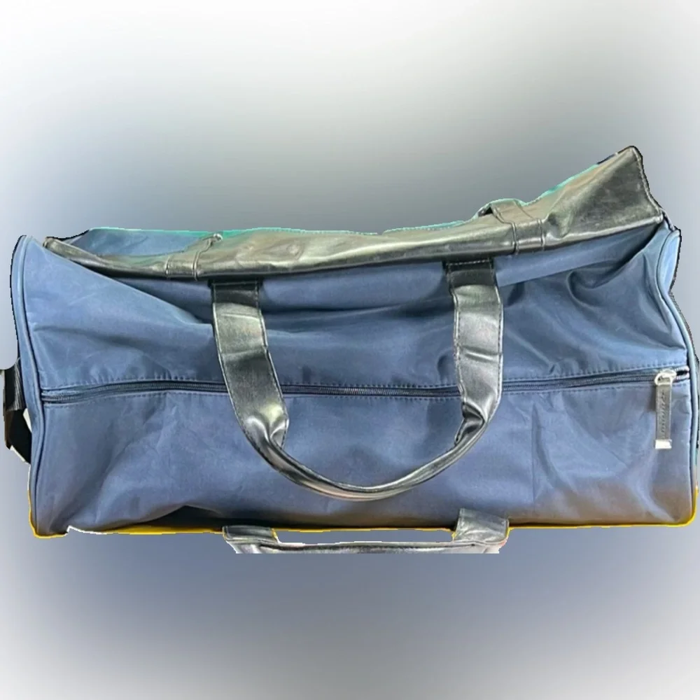 🌺Calvin Klein Large Men’s Duffle Bag🌸🌺